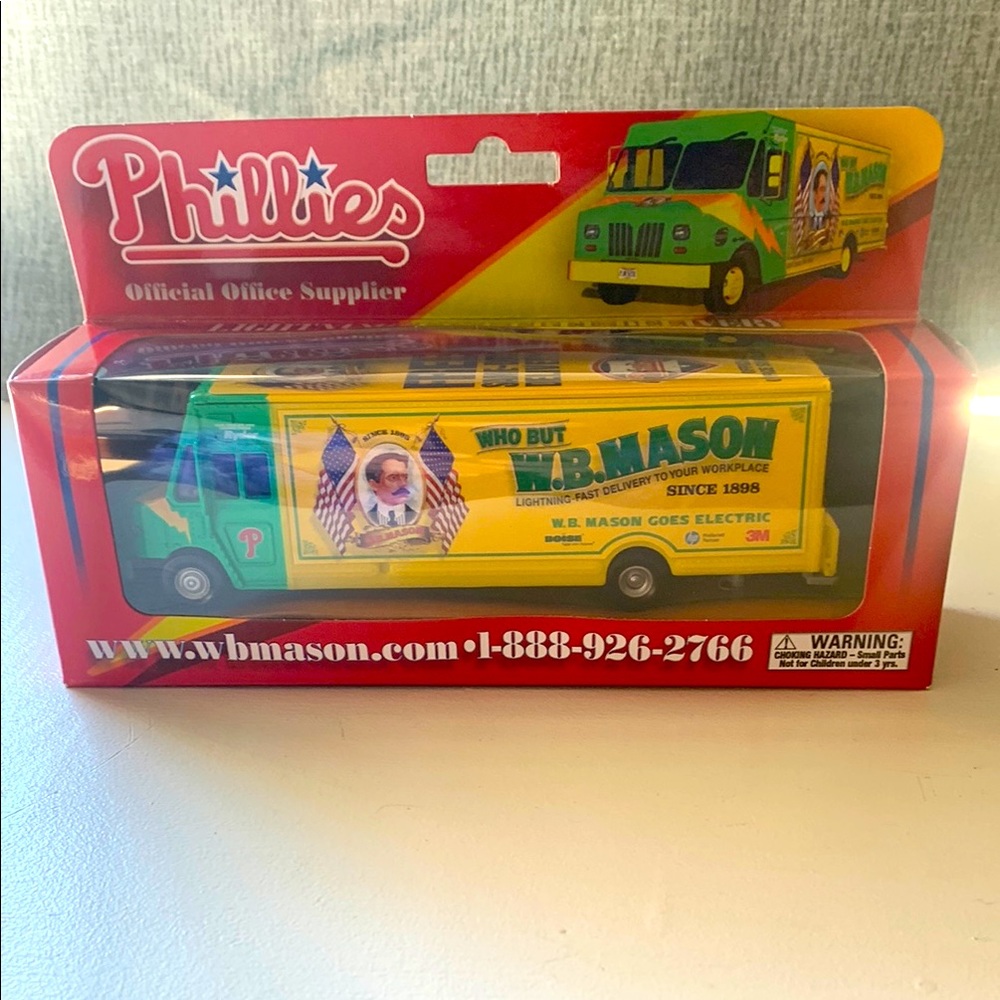 Philadelphia Phillies 2018 WB Mason Truck - Yellow and Green